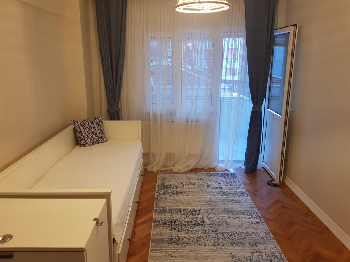 5 Minutes To Subway Apartment Istanbul Exterior photo